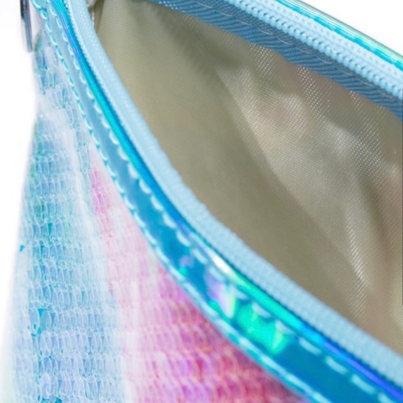 NEW! Mermaid Rainbow Sequin Sparkly Quality Essentials Wristlet Make Up Bag - Picture 4 of 5